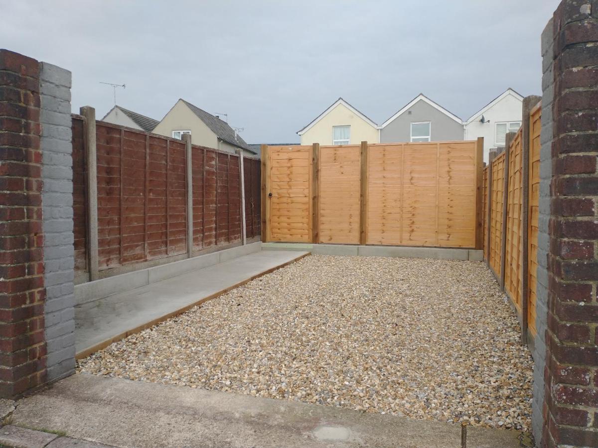 Villa Chipad Duo - Comfy House With Parking And Garden Chichester Exterior foto